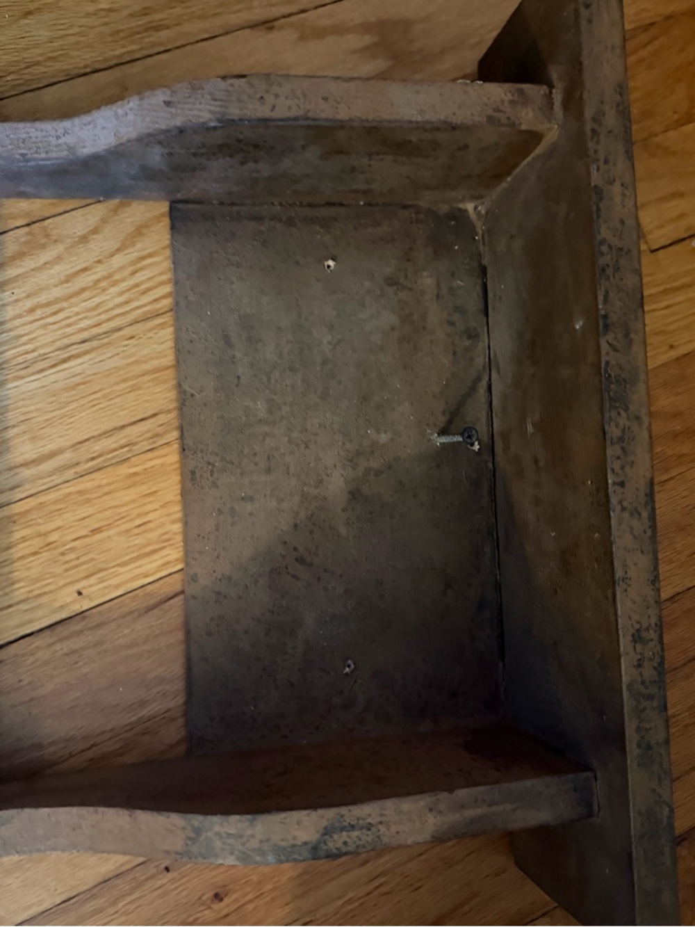 Vintage Rustic Wooden Wall Shelf - Brown - Picture 5 of 7